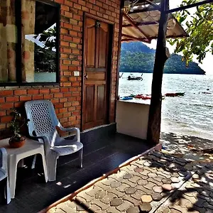 Dalum Beachhouse Пхипхи